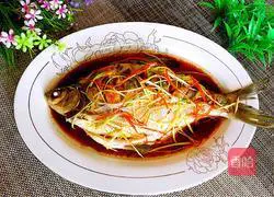 Illustration of how to make steamed Wuchang fish 10
