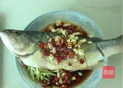 Illustration of how to make steamed seabass for lazy people 3