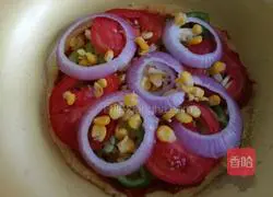 Illustration of how to make a simple version of small pizza 7