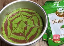 Illustration of how to make Lanxiang Zebra Cake 11