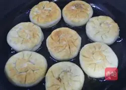 Illustration of how to make door nail meatloaf 10