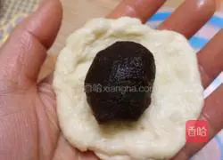 Illustration of making bean paste bagels 7