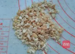 Illustration of making multigrain nut shell cake 16