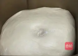 Illustration of how to make meat floss bread 7