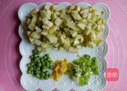 Illustration of how to make braised noodles with diced eggplant and meat 2