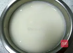 Illustration of how to make dough 4