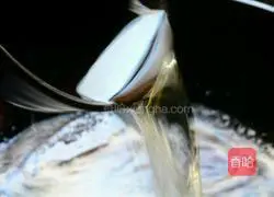 Three Cups of Chicken Recipe Illustration 6