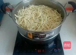 Illustration of how to make potato wiping 6