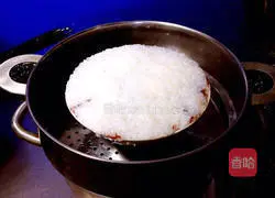 Illustration of how to make eight-treasure rice 8