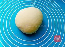 Illustration of how to make mutton steamed buns 8