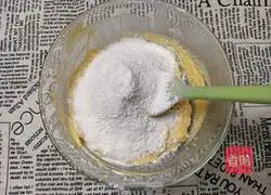 Roasted Walnut Banana Cake recipe illustration 10