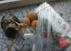 Illustration of how to make braised noodles with eggs 1