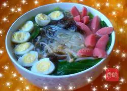 Illustration of how to make three fresh rice noodles 7