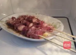 Illustration of how to make kebabs 5