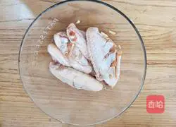 Illustration of how to make mouth-watering Coke Chicken Wings 2