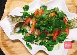 Illustration of how to make steamed mandarin fish 10