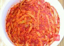 Kimchi (Korean sweet and sour radish) recipe illustration 5