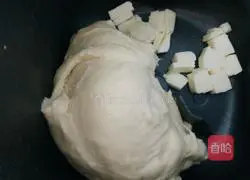 Illustration of how to make sweet and soft bread 3