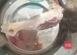 Illustration of home-style roasted leg of lamb in the oven 1