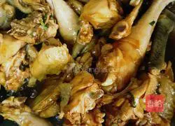 Illustration of how to make green pepper chicken 3