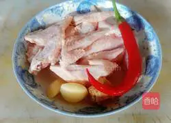 Illustration of how to make braised chicken wings 1