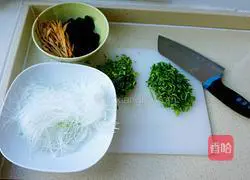 Illustration of how to make mutton soaked buns 20