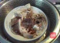 Illustration of how to make steamed seabass fillet 9