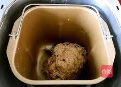 Illustration of how to make French bread 6