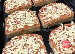 Whole wheat toast pizza (bacon) recipe 3