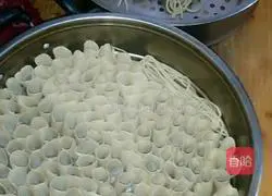 Illustration of how to make oatmeal noodles 7