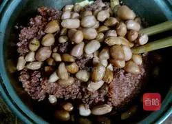 Illustration of how to make steamed pork with rice flour 5