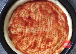 Illustration of how to make homemade bacon pizza 8 