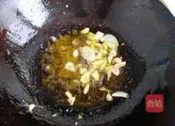 Illustration of how to make braised fish fillets 6