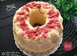 Illustration of how to make fresh strawberry and ancient Goulu cake 16