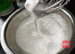 Illustration of how to make meat floss cake rolls 11