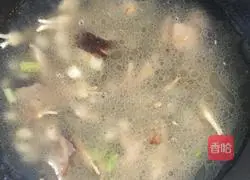 Illustration of how to make fried amaranth rice noodles 2