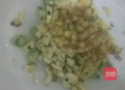 Illustration of how to make king oyster mushroom, tofu and steamed noodles 1