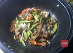 Illustration of how to stir-fry beef 9