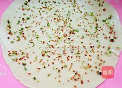 Illustration of how to make bacon rolls 10