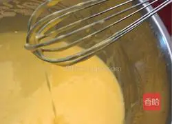 Illustration of how to make orange spotted cake roll 4