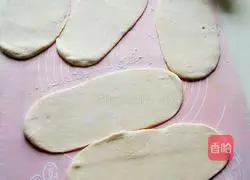 Red Bean Toast Recipe Illustration 3