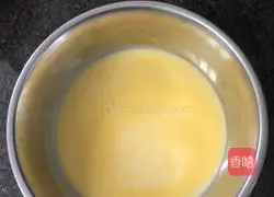 Illustration of how to make mango pancake 1