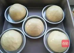 Illustration of how to make hamburger buns 14