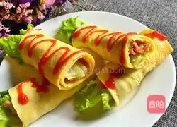 Illustration of how to make bacon, lettuce and egg rolls 12