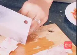 Quick Bacon Pizza Recipe Illustration 3