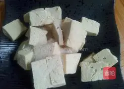 Illustration of how to make fish head and frozen tofu casserole 4