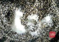 Illustration of making homemade sesame candy 2