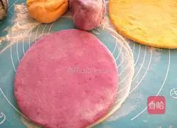 Illustration of how to make two-color hair cake 8