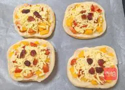 Illustration of how to make simple fruit pizza 11