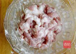 Illustration of how to make stir-fried Mushu Pork 3